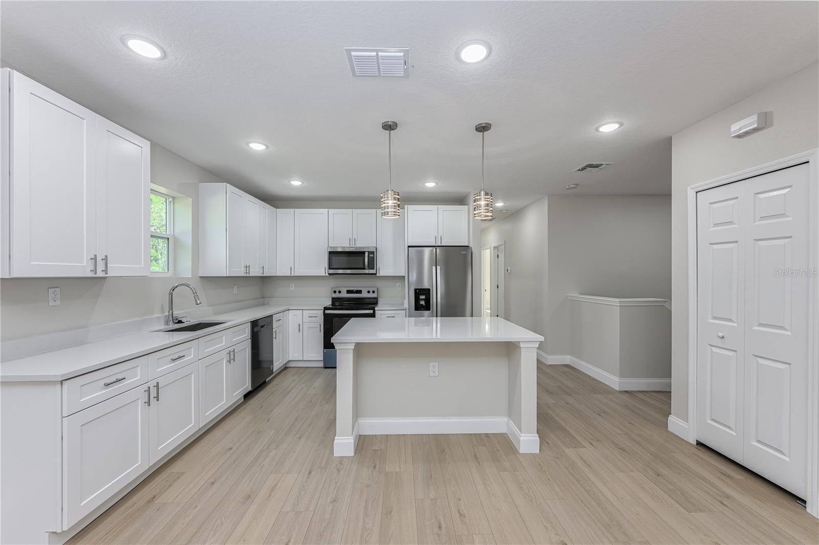 Image 7 of 29 For 504 Howry Avenue