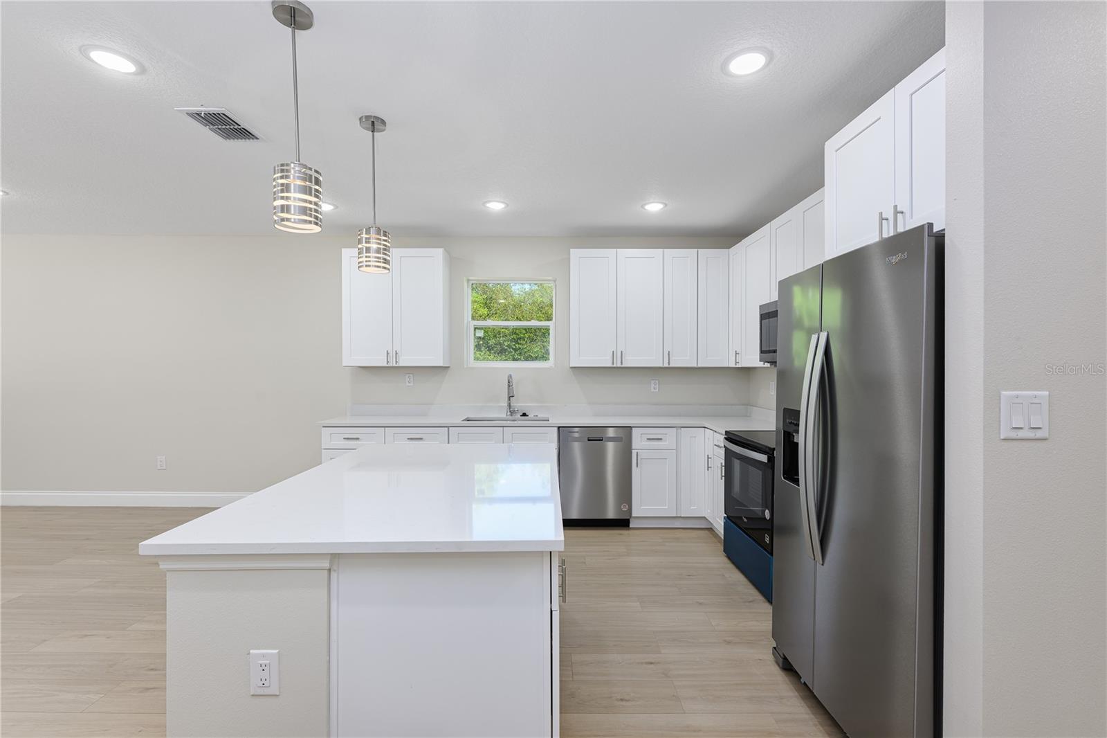 Image 9 of 29 For 504 Howry Avenue