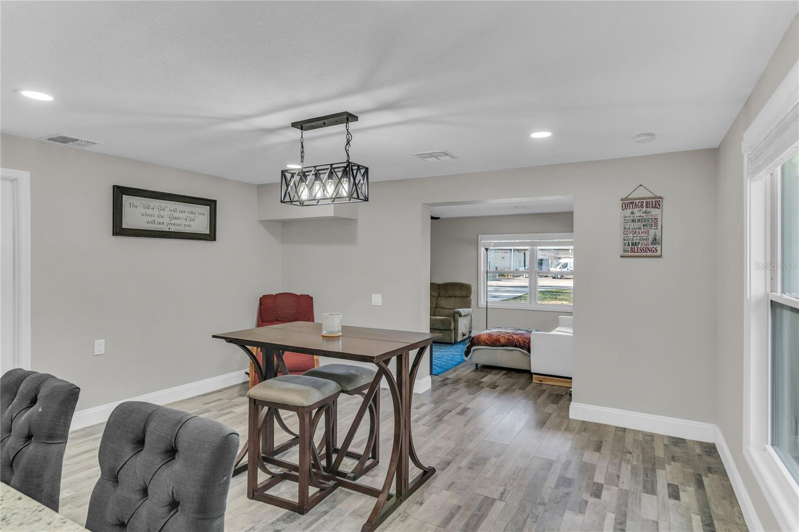 Image 10 of 44 For 1155 Wells Avenue