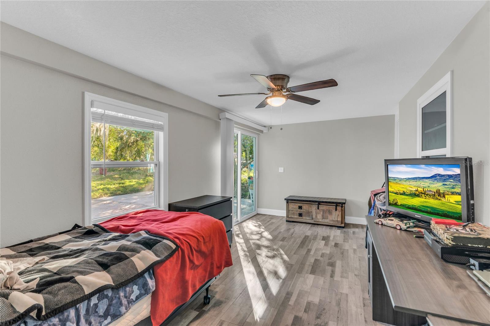 Image 24 of 44 For 1155 Wells Avenue