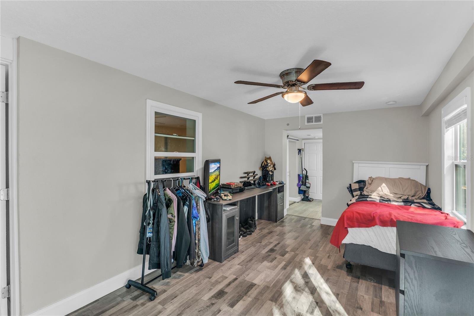 Image 25 of 44 For 1155 Wells Avenue