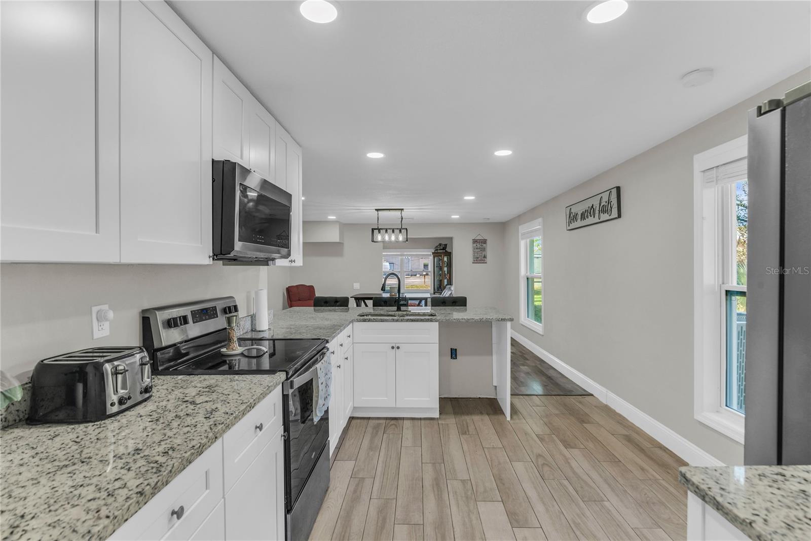 Image 9 of 44 For 1155 Wells Avenue