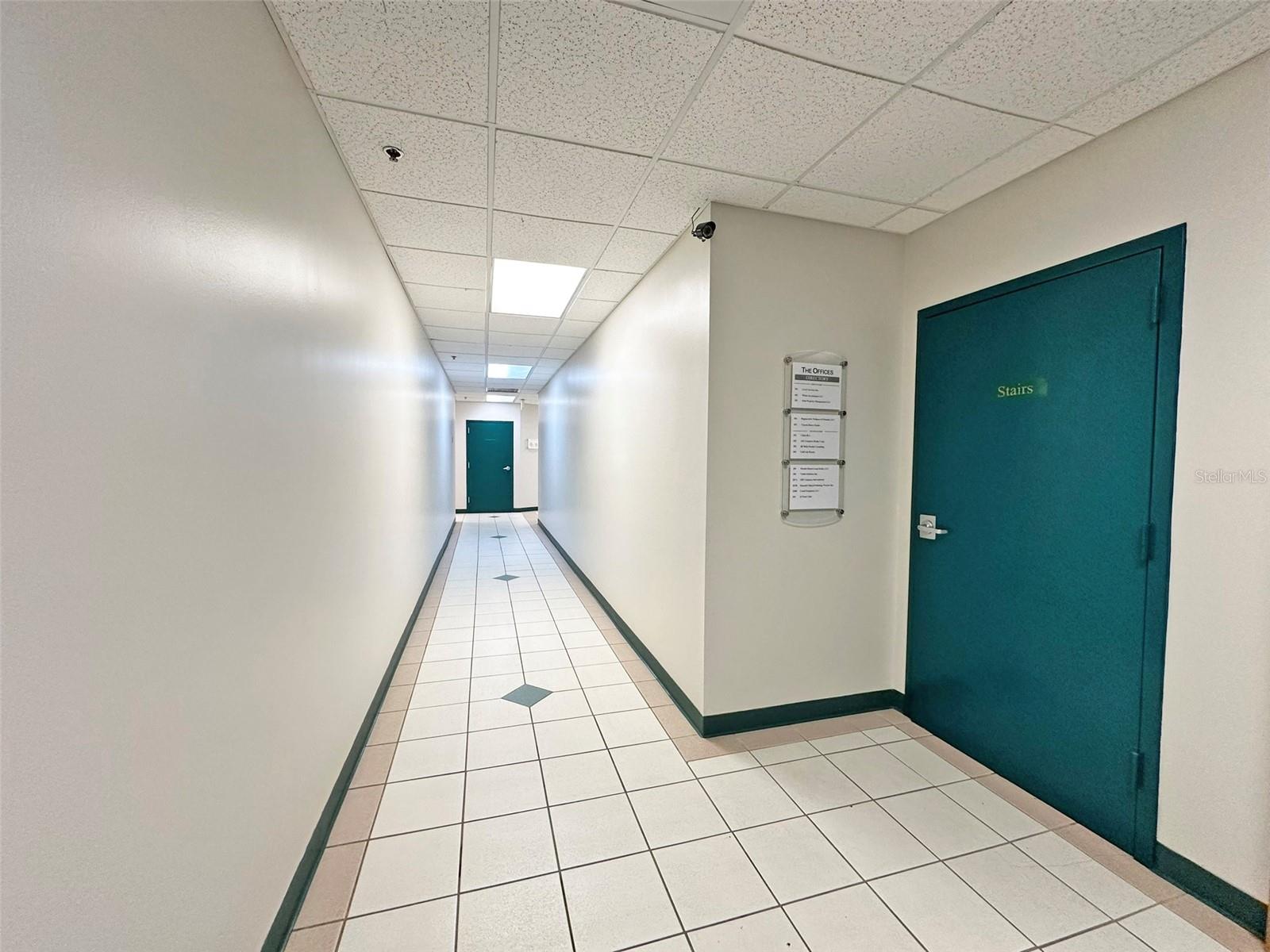 Image 7 of 11 For 7800 Kingspointe Parkway 102