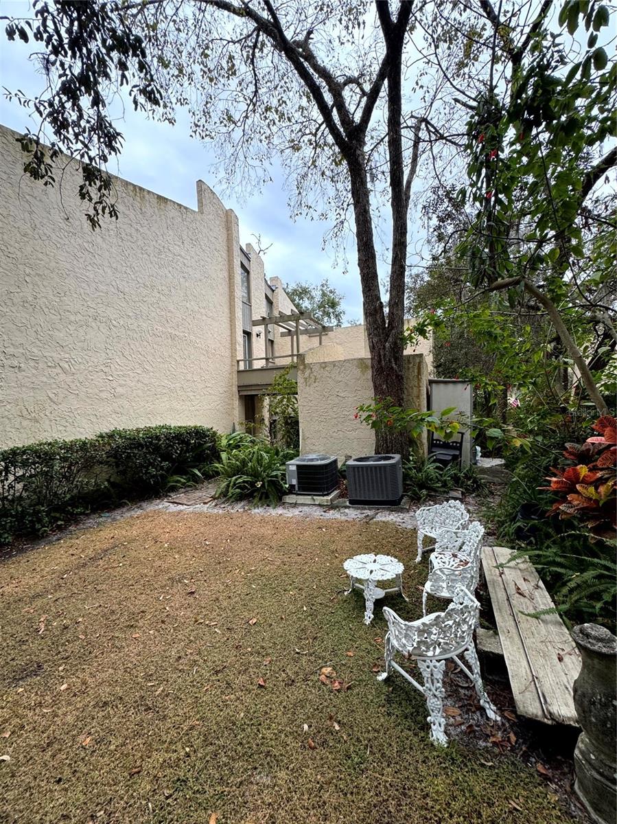 Image 2 of 38 For 213 Tomoka Trail 213