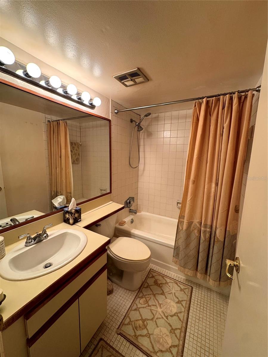 Image 33 of 38 For 213 Tomoka Trail 213