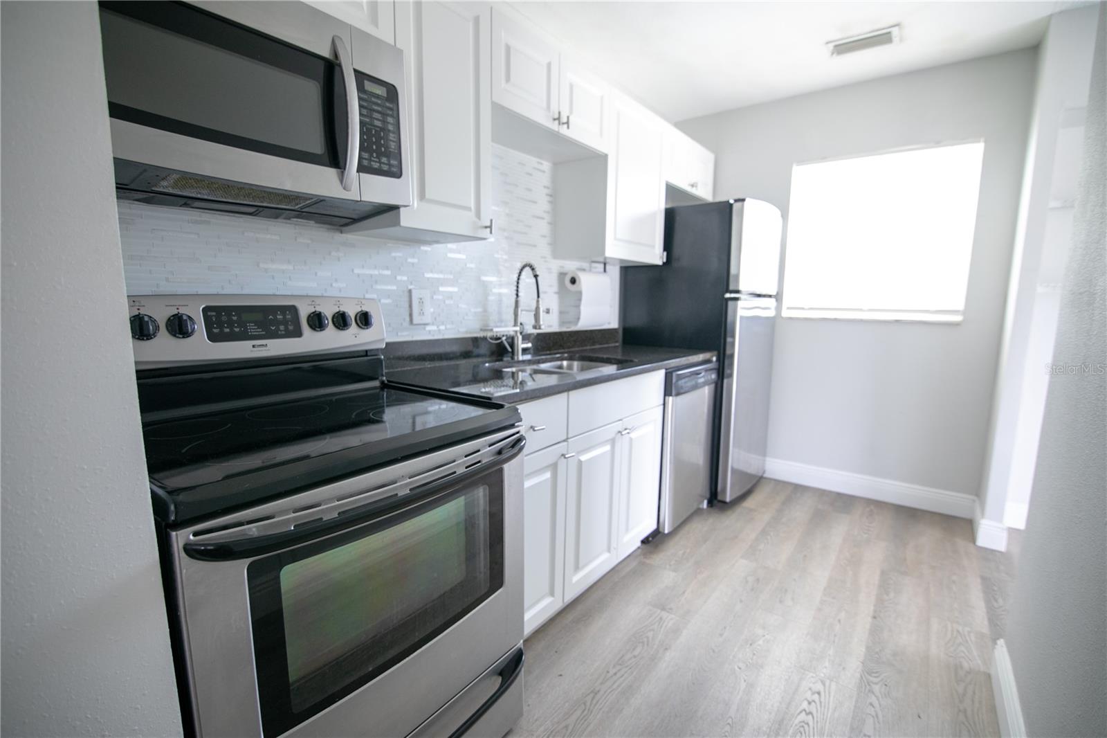 Image 20 of 20 For 1831 Aaron Avenue