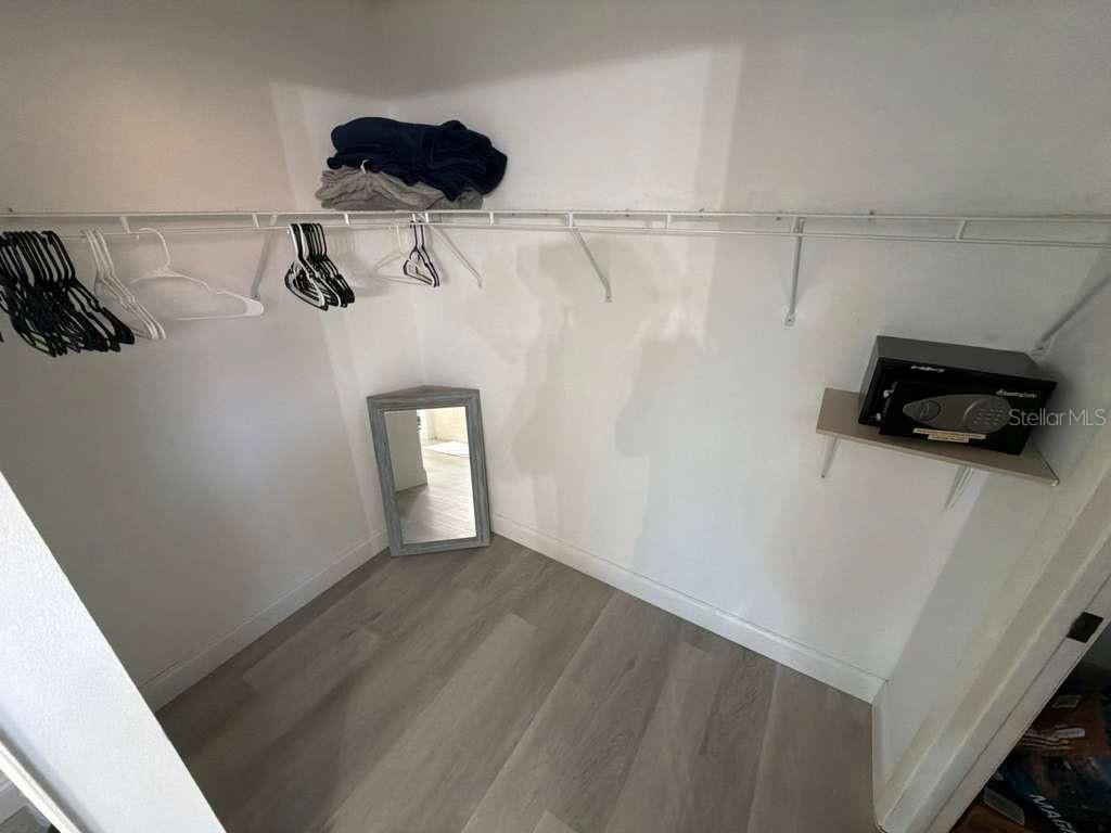 Image 14 of 22 For 1503 Chapman Oak Court