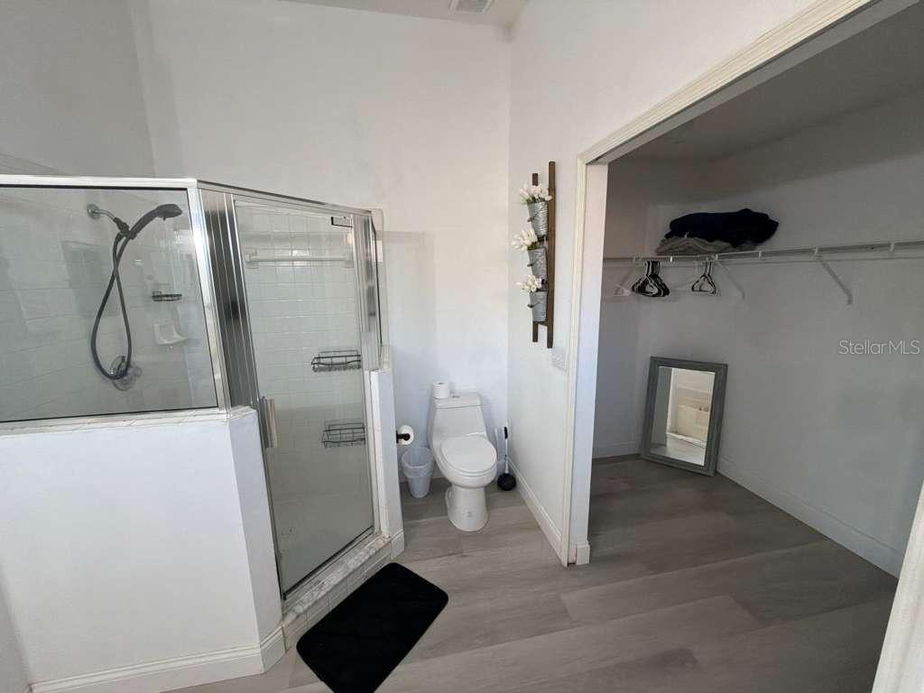 Image 18 of 22 For 1503 Chapman Oak Court