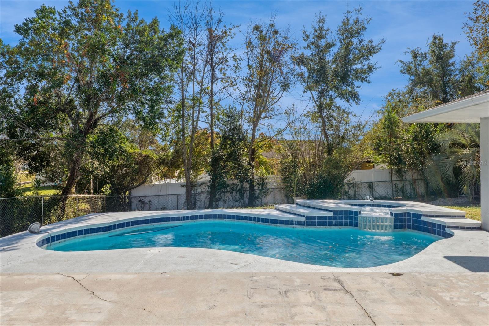 Image 2 of 37 For 1911 Beacon Street