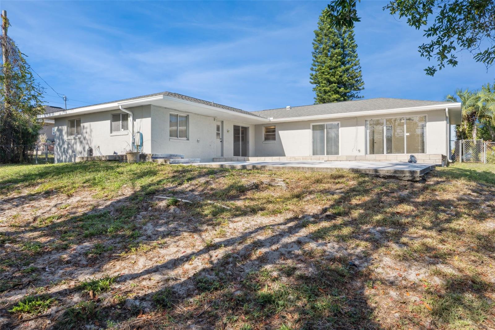 Image 34 of 37 For 1911 Beacon Street