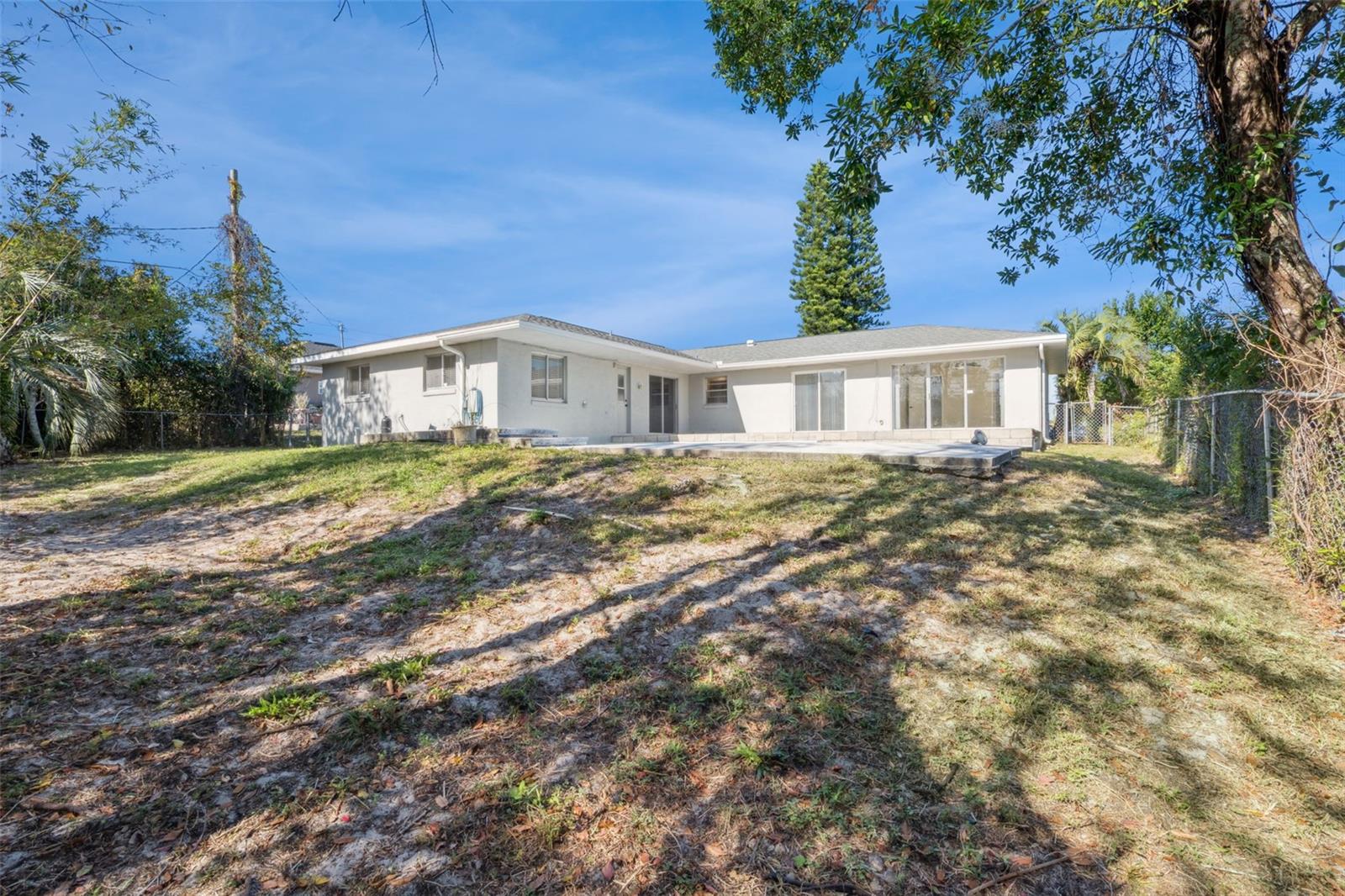 Image 35 of 37 For 1911 Beacon Street