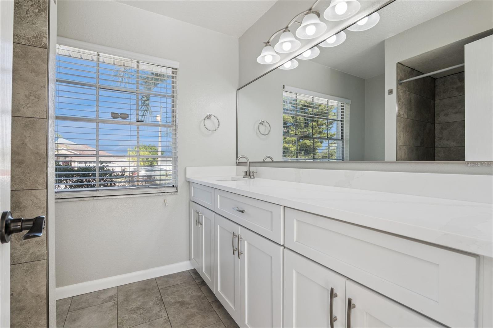 Image 5 of 37 For 1911 Beacon Street