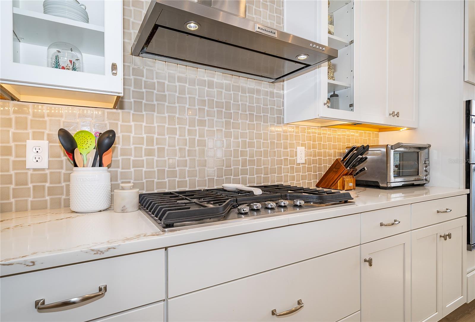 Image 19 of 55 For 16033 Volterra Point