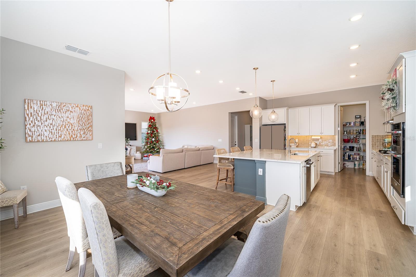 Image 24 of 55 For 16033 Volterra Point