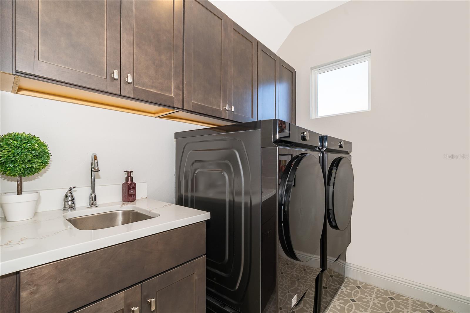 Image 33 of 55 For 16033 Volterra Point