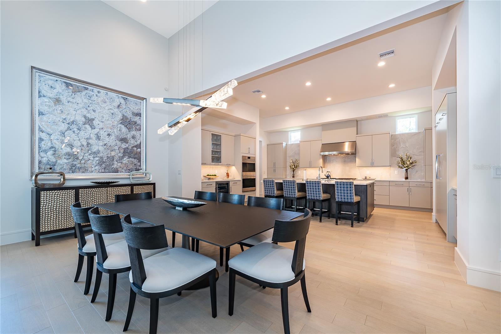 Image 18 of 73 For 15504 Pendio Drive