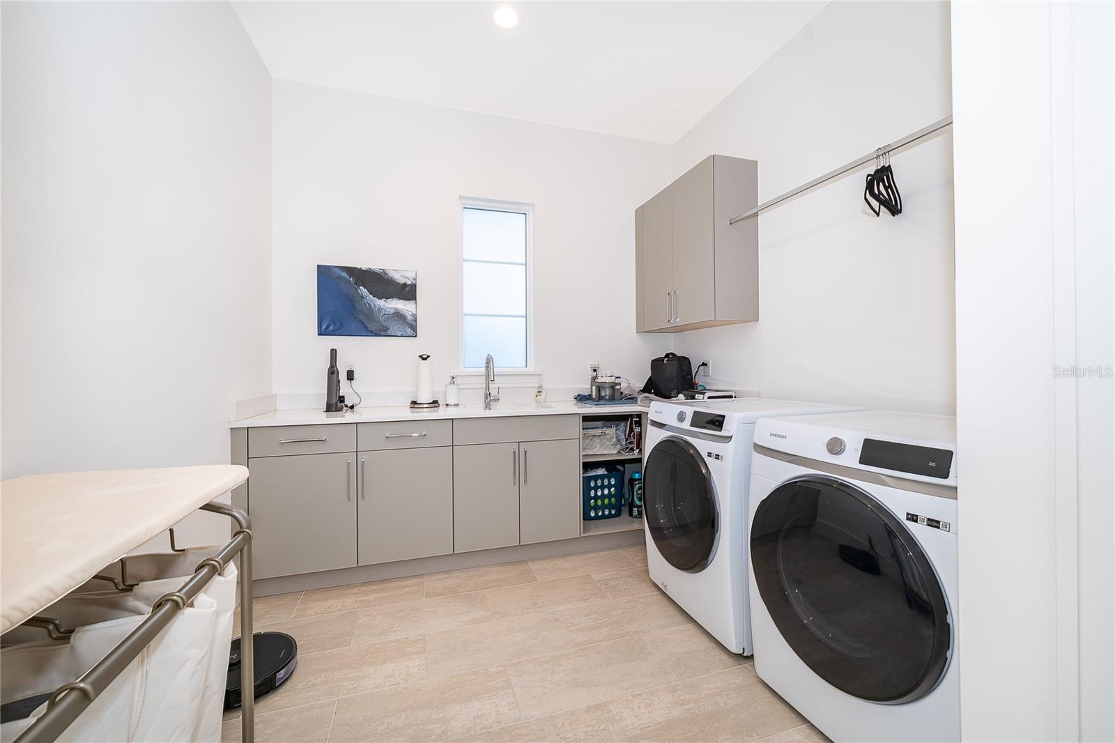 Image 26 of 73 For 15504 Pendio Drive