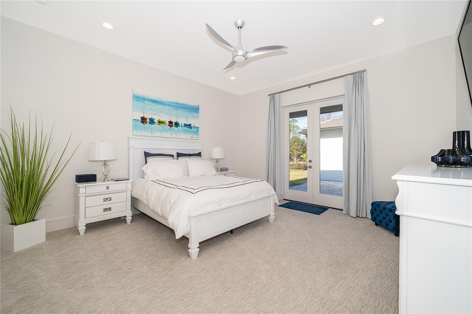 Image 37 of 73 For 15504 Pendio Drive