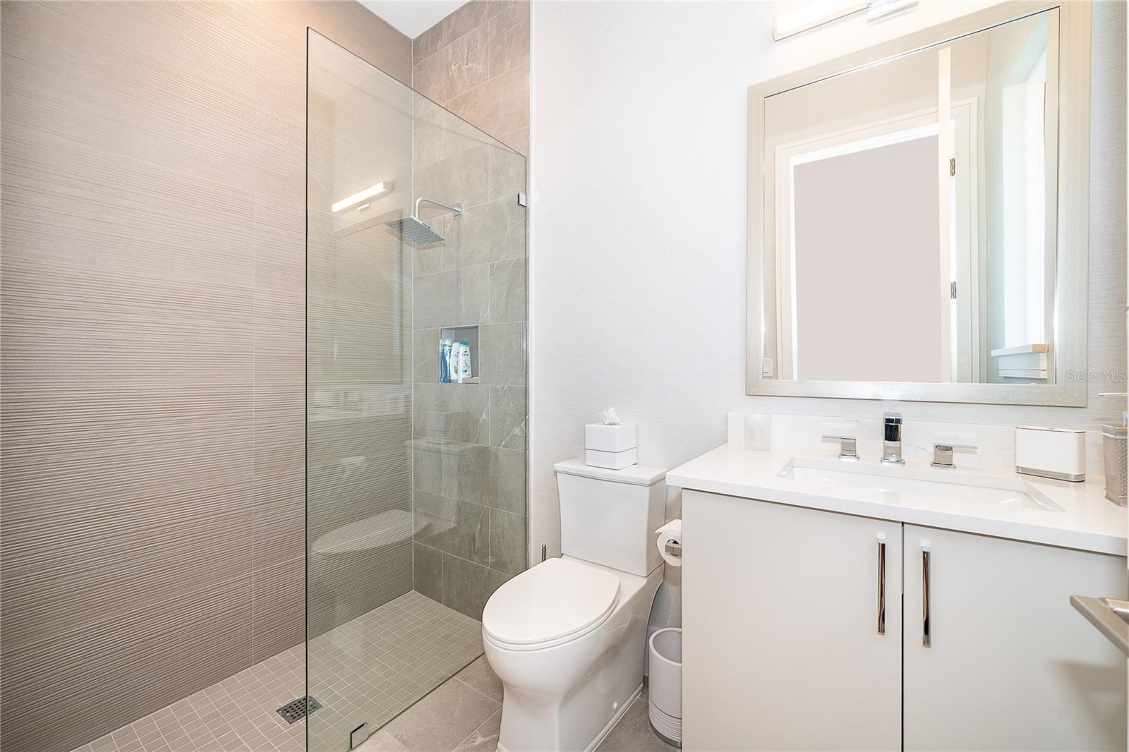 Image 42 of 73 For 15504 Pendio Drive