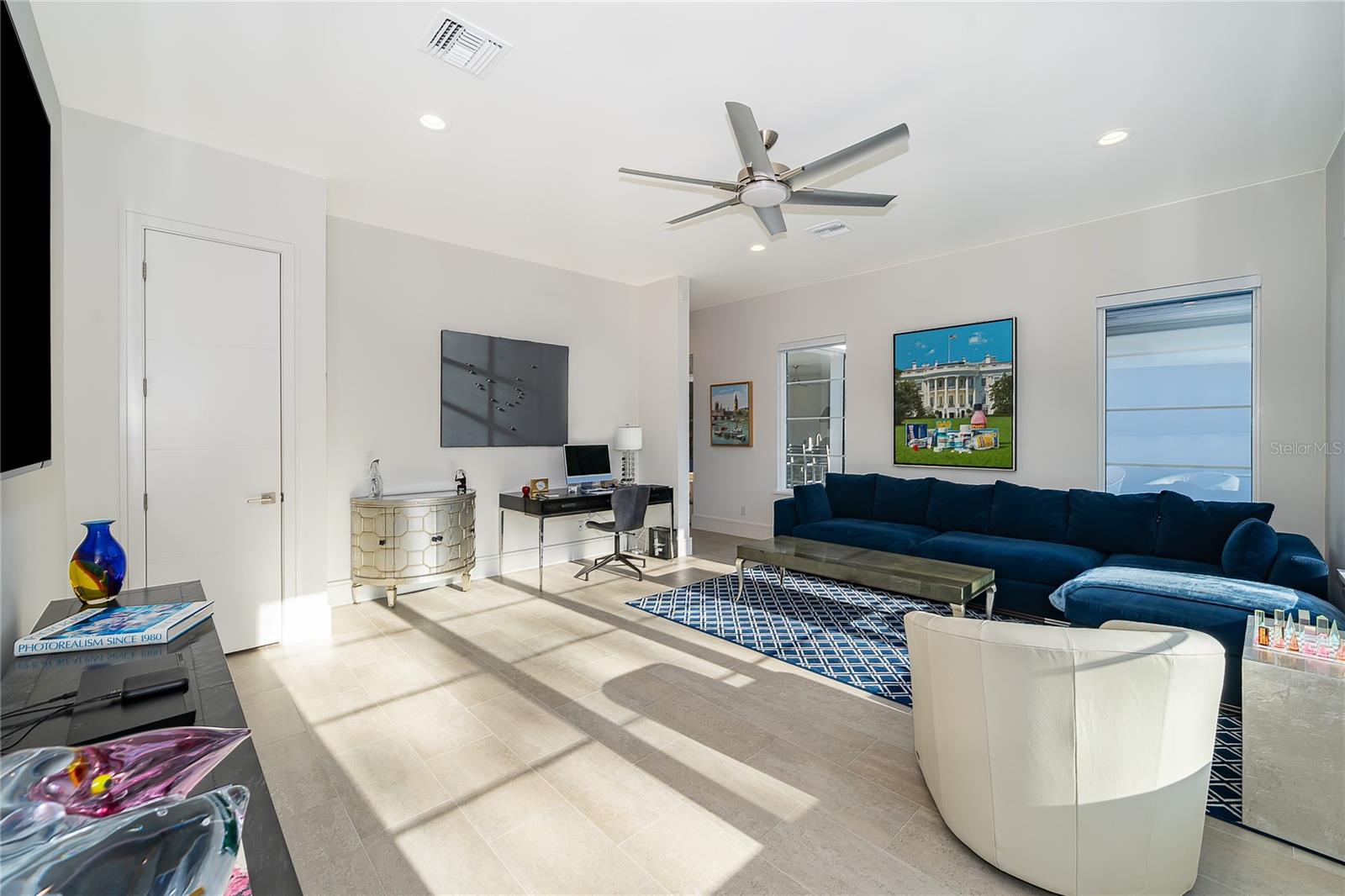 Image 44 of 73 For 15504 Pendio Drive