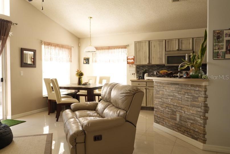 Image 12 of 23 For 13641 Tetherline Trail