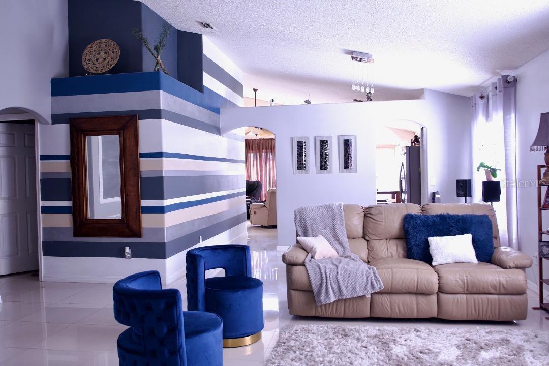 Image 4 of 23 For 13641 Tetherline Trail