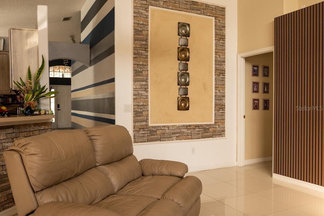 Image 6 of 23 For 13641 Tetherline Trail