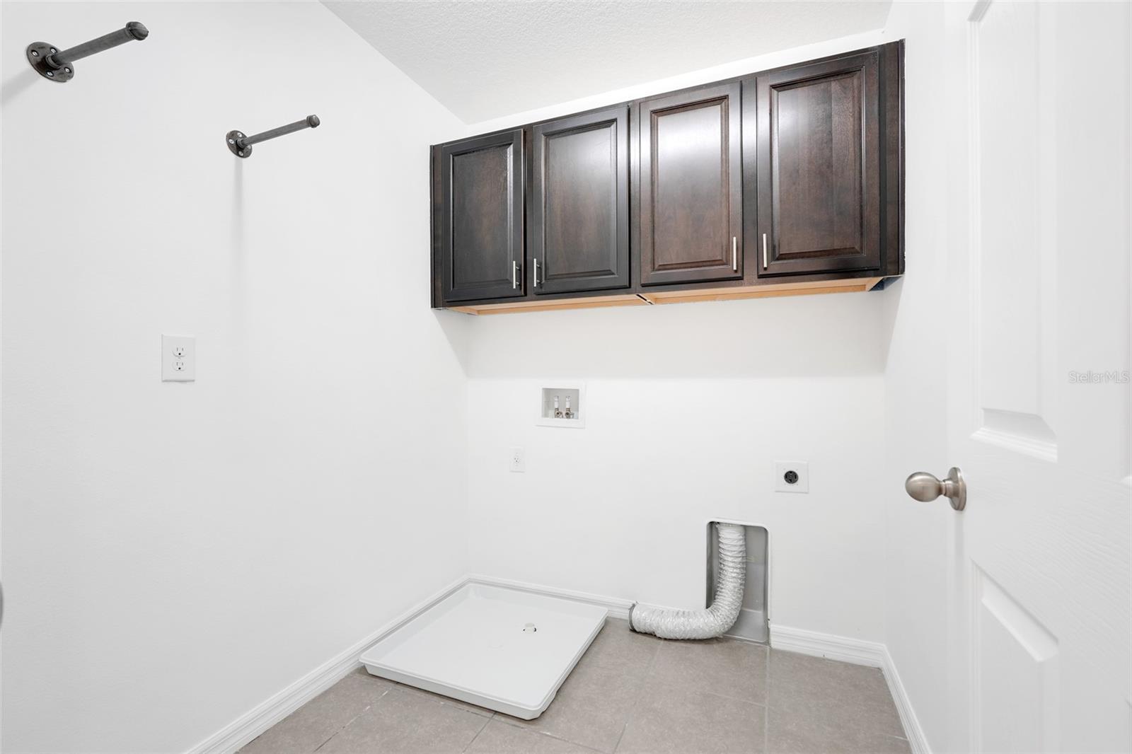 Image 39 of 51 For 13848 Peach Orchard Way