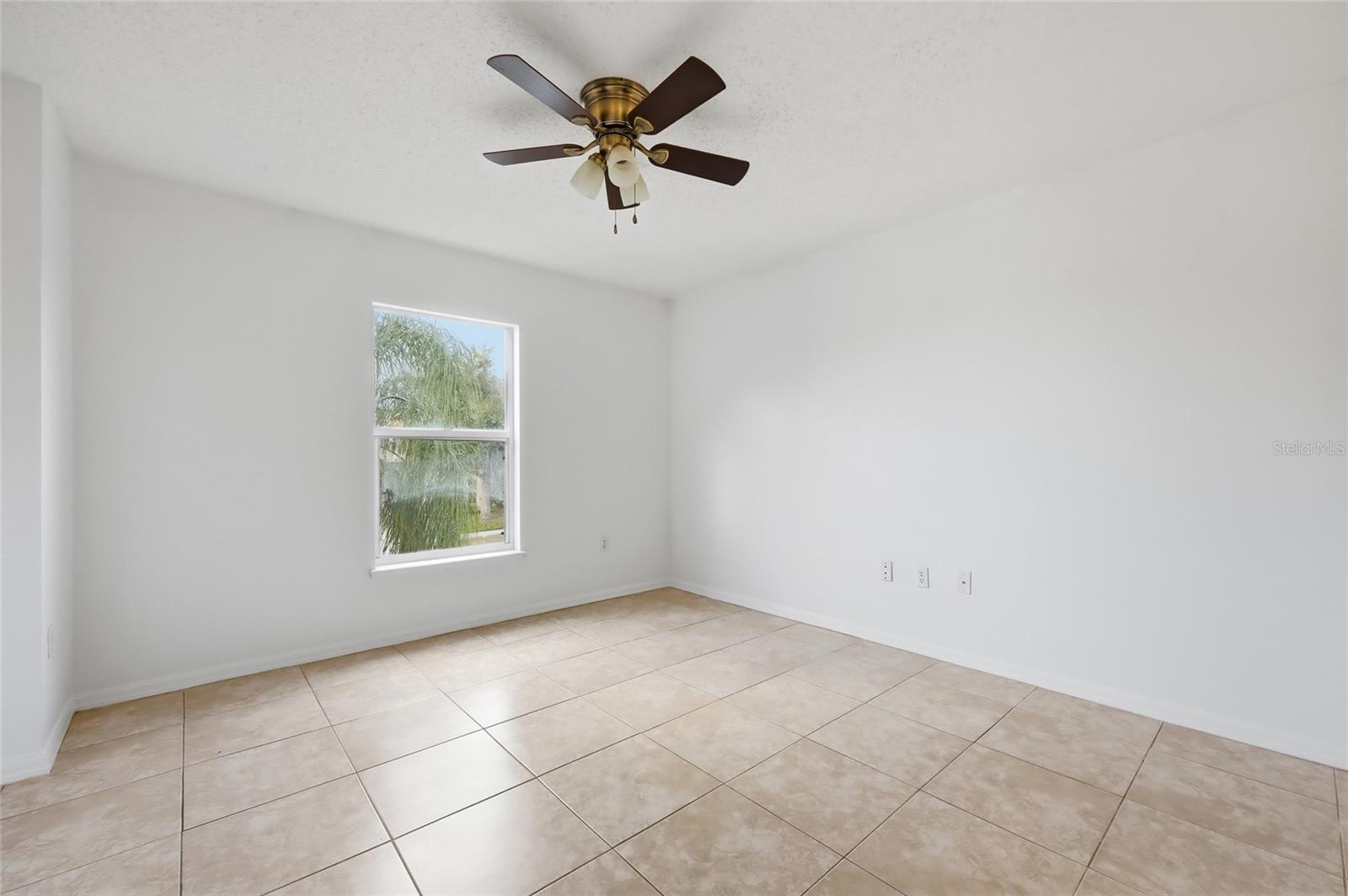 Image 28 of 40 For 629 Milford Street