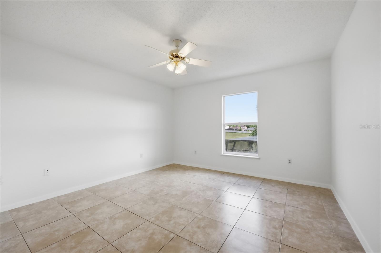 Image 32 of 40 For 629 Milford Street