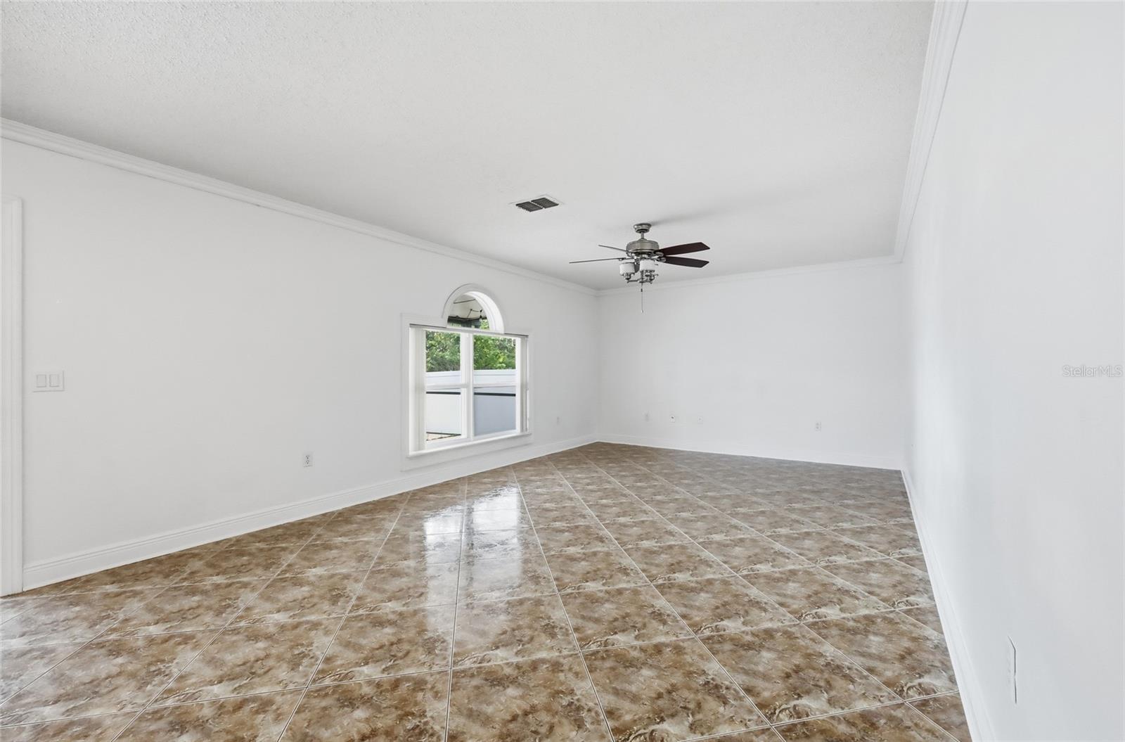 Image 8 of 40 For 629 Milford Street