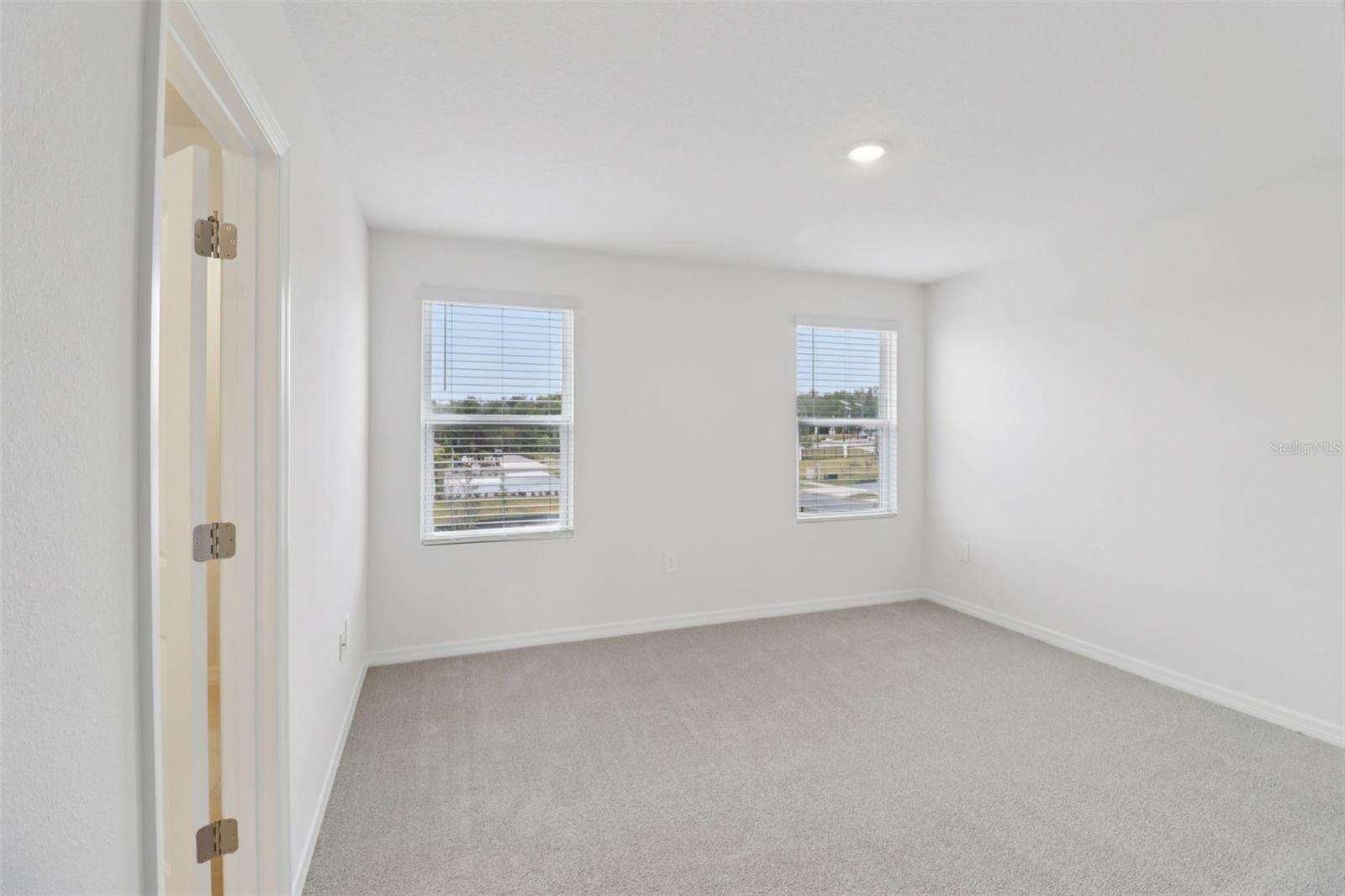 Image 23 of 28 For 690 Muhly Way