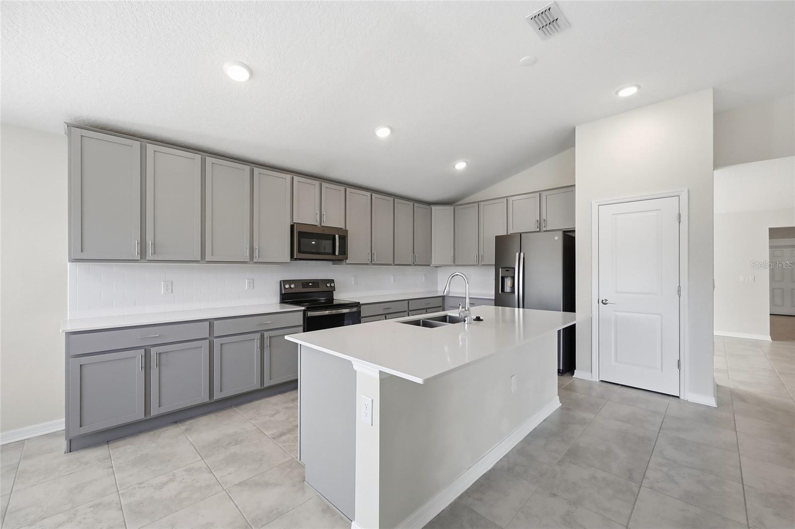 Image 19 of 48 For 1840 Ancestry Trail