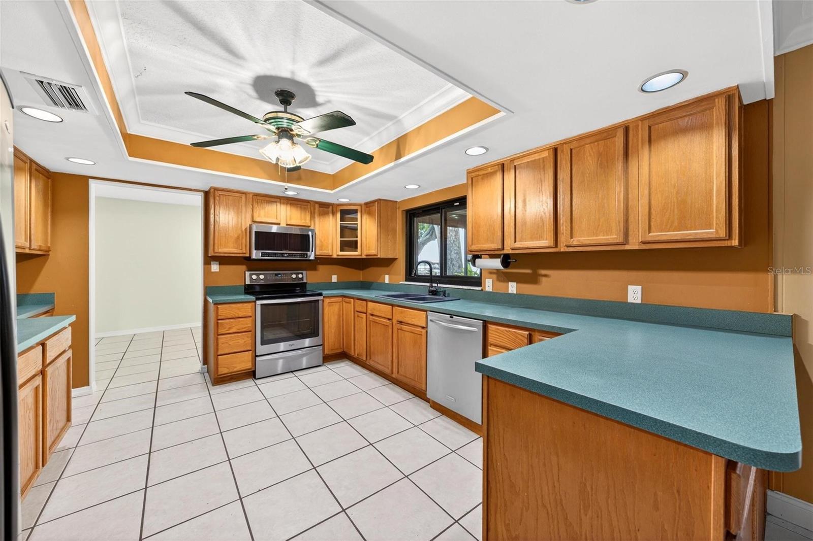 Image 18 of 85 For 35624 Cypress Court