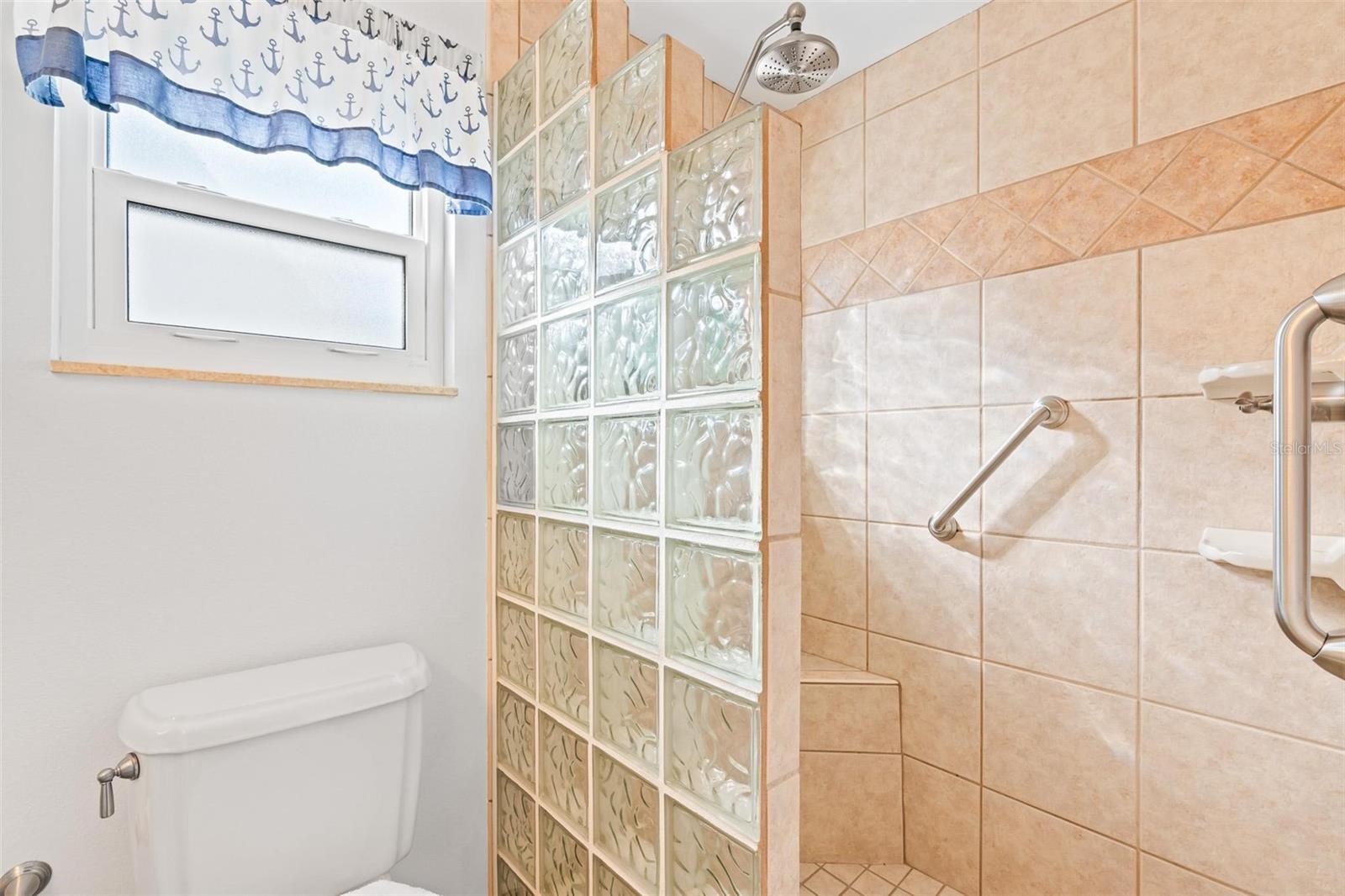 Image 12 of 50 For 79 Broadmoor Circle