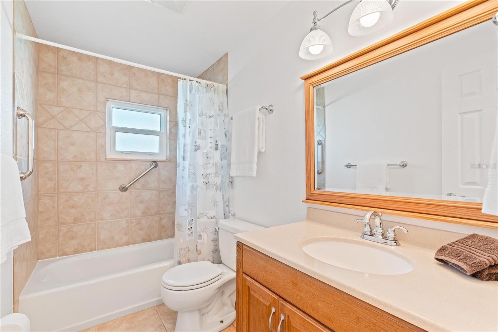 Image 14 of 50 For 79 Broadmoor Circle