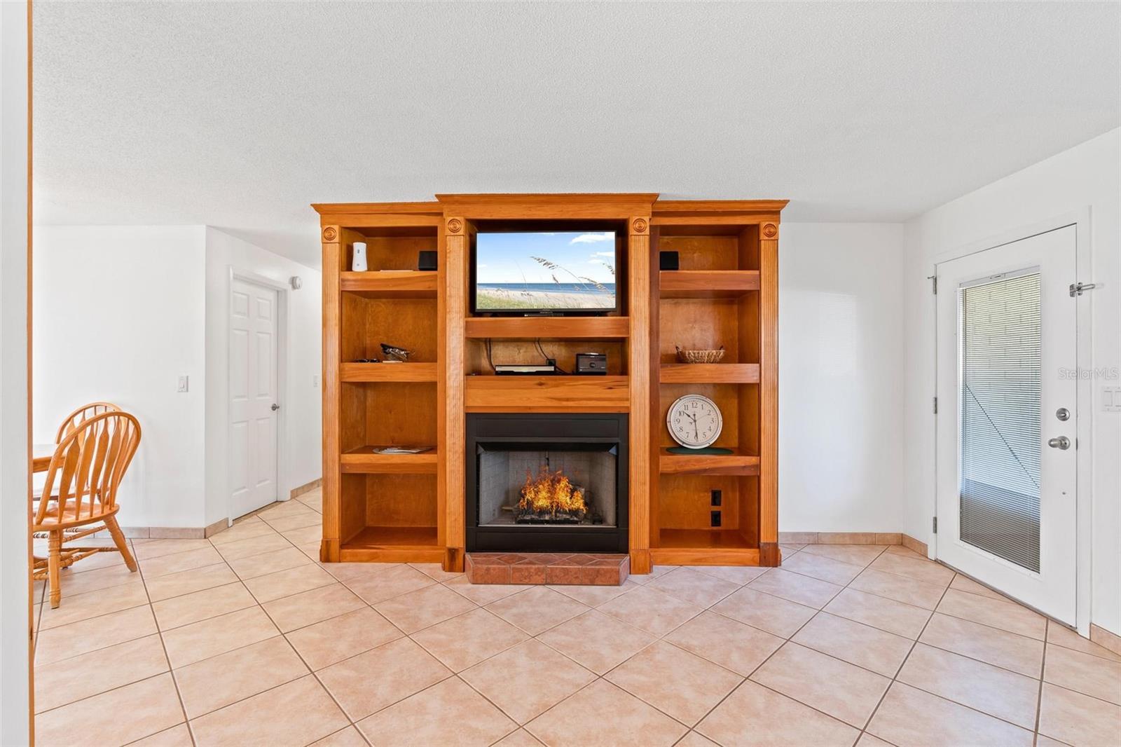 Image 16 of 50 For 79 Broadmoor Circle