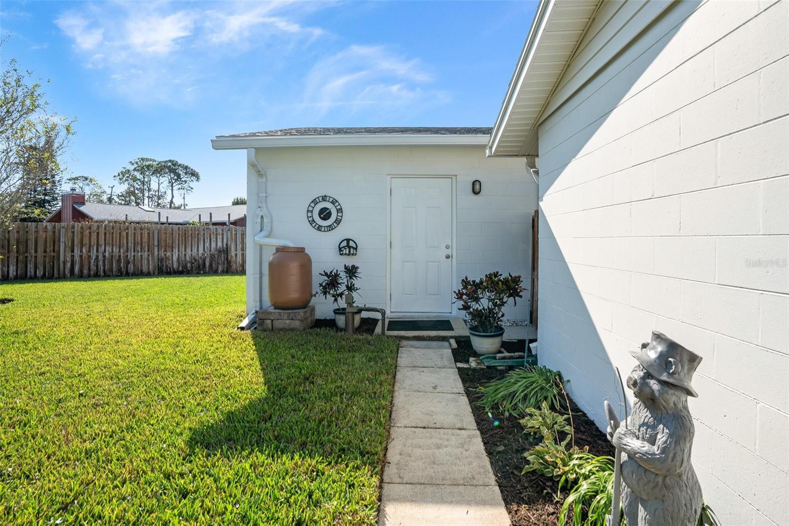 Image 27 of 50 For 79 Broadmoor Circle