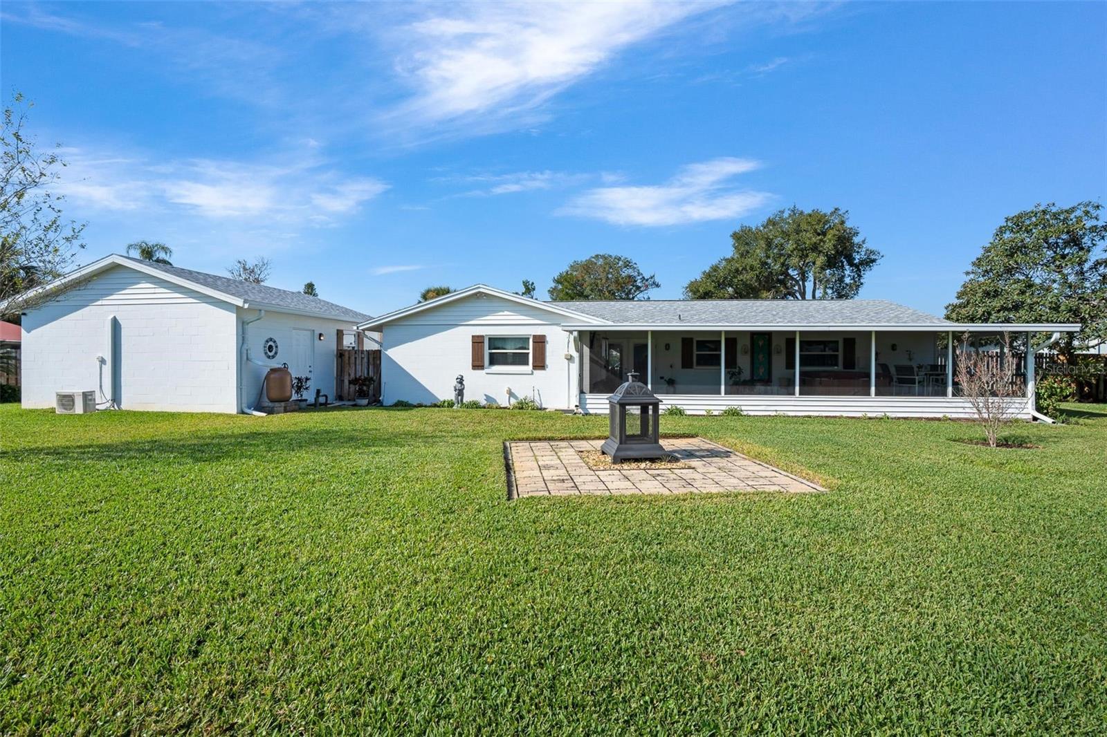 Image 28 of 50 For 79 Broadmoor Circle