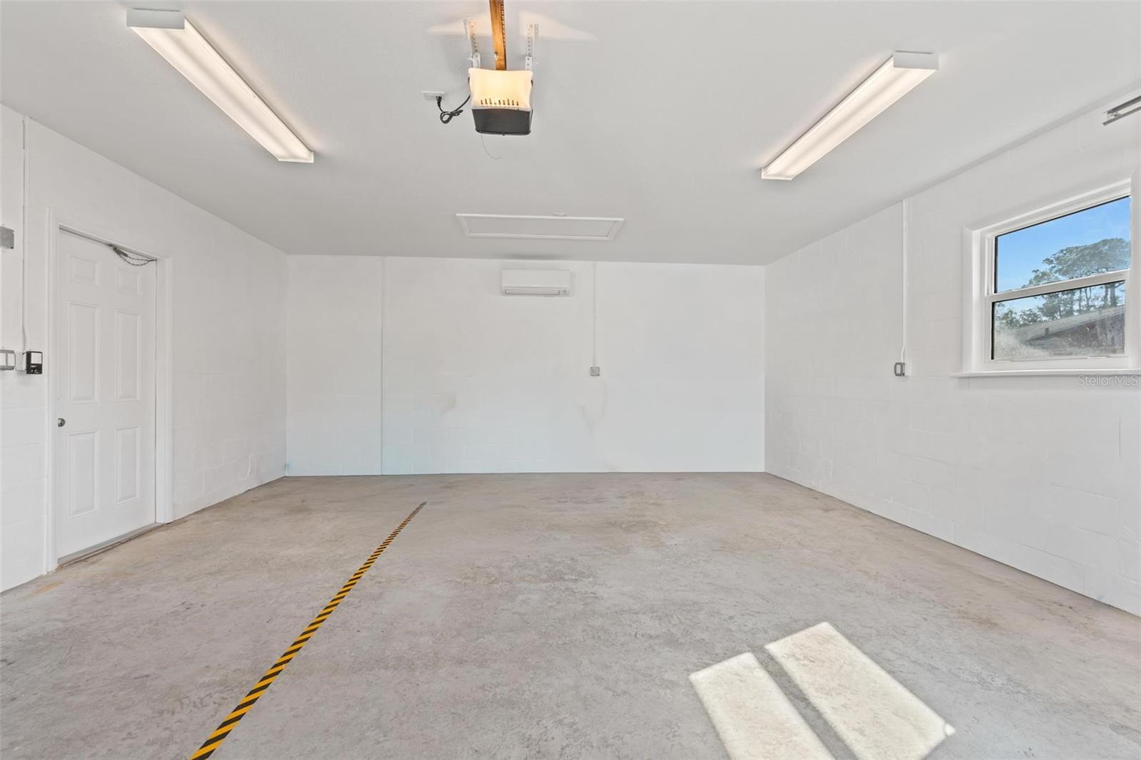 Image 30 of 50 For 79 Broadmoor Circle