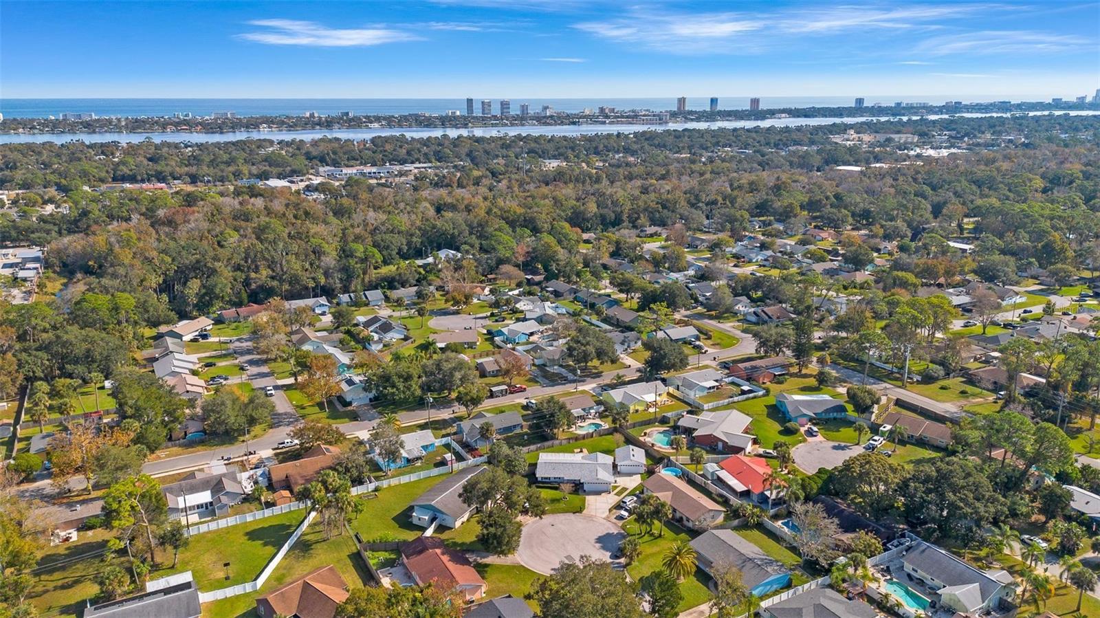 Image 39 of 50 For 79 Broadmoor Circle