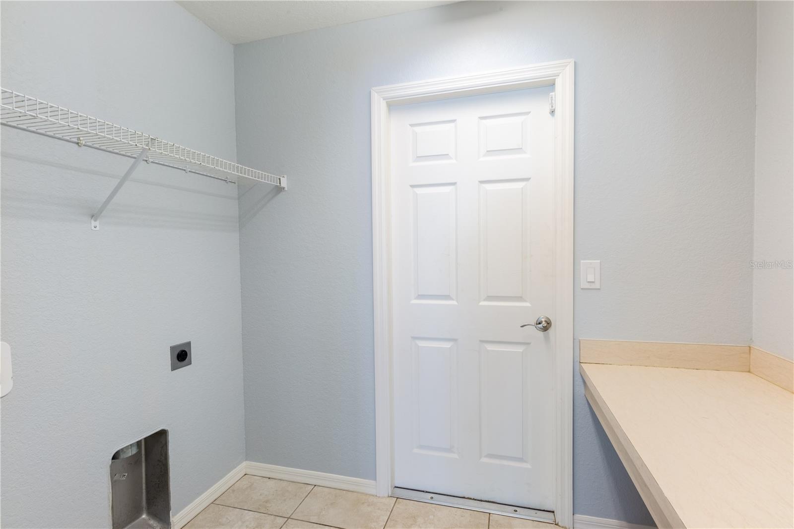 Image 16 of 37 For 721 Swallowtail Drive