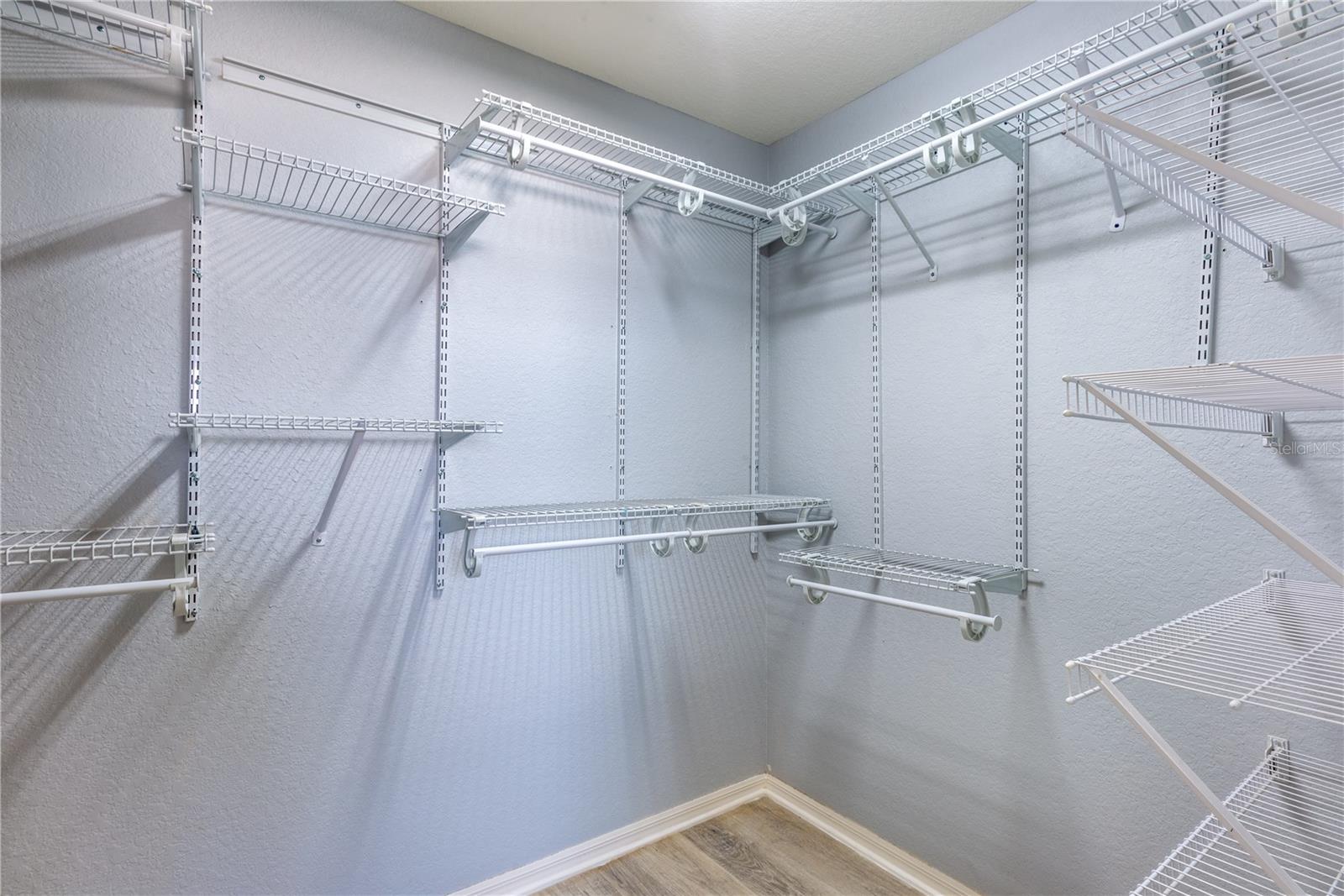 Image 30 of 37 For 721 Swallowtail Drive