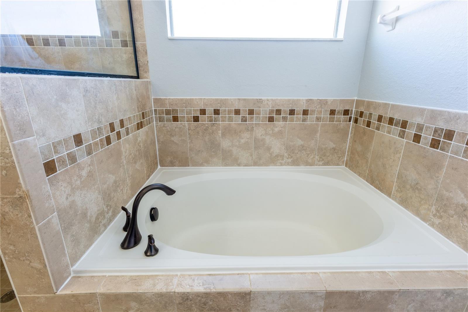 Image 33 of 37 For 721 Swallowtail Drive