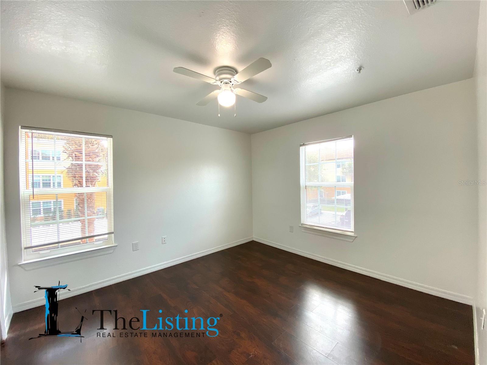 Image 2 of 19 For 5459 Vineland Road 4201