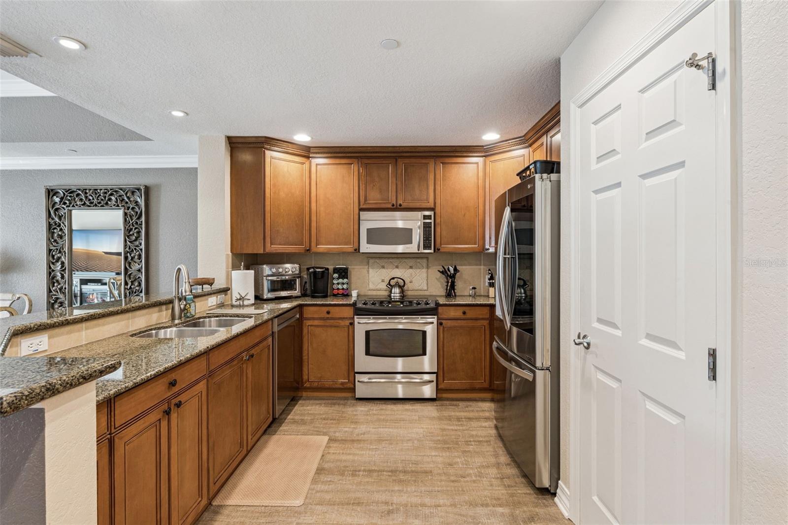 Image 14 of 57 For 7656 Whisper Way 402