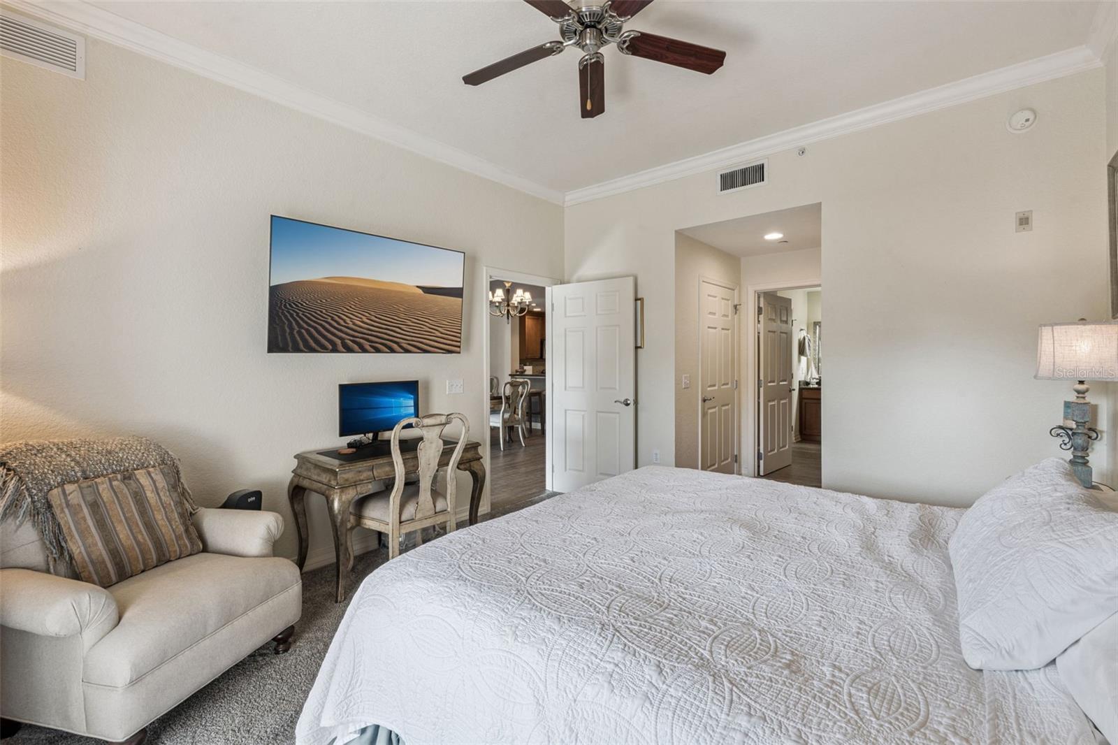 Image 17 of 57 For 7656 Whisper Way 402