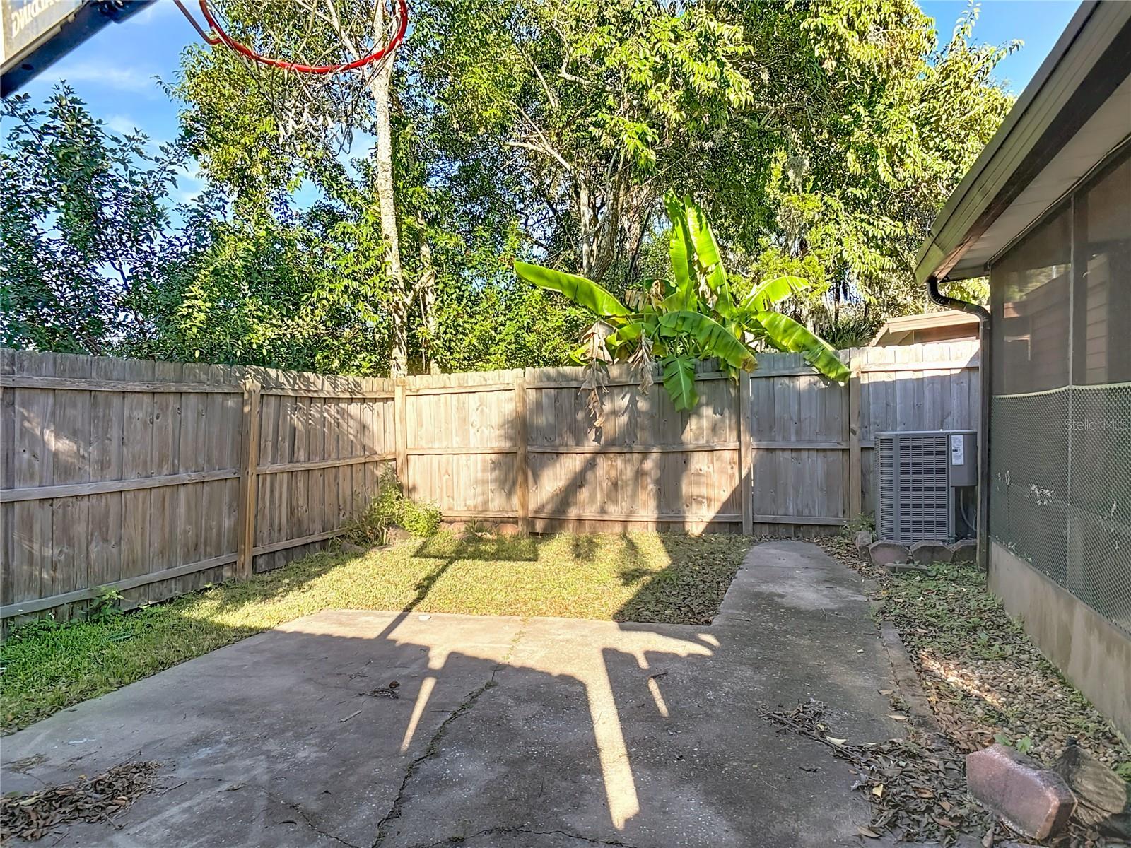 Image 25 of 35 For 1513 Heritage Lane