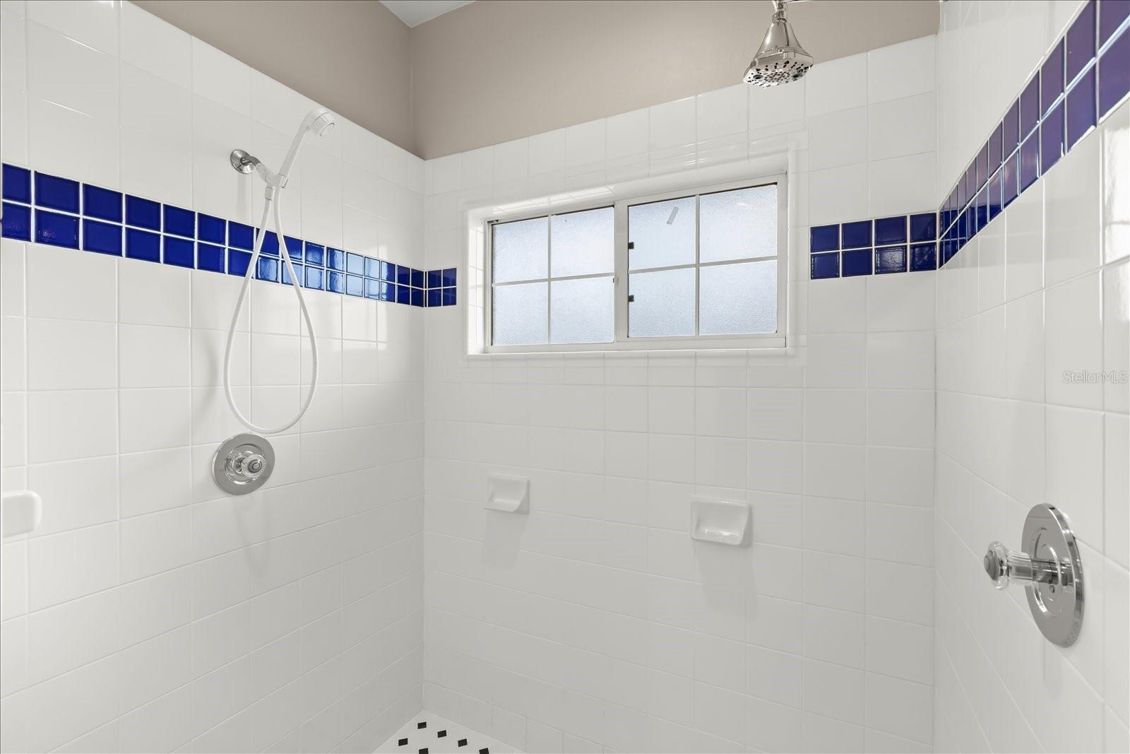 Image 18 of 35 For 2632 Golfridge Lane