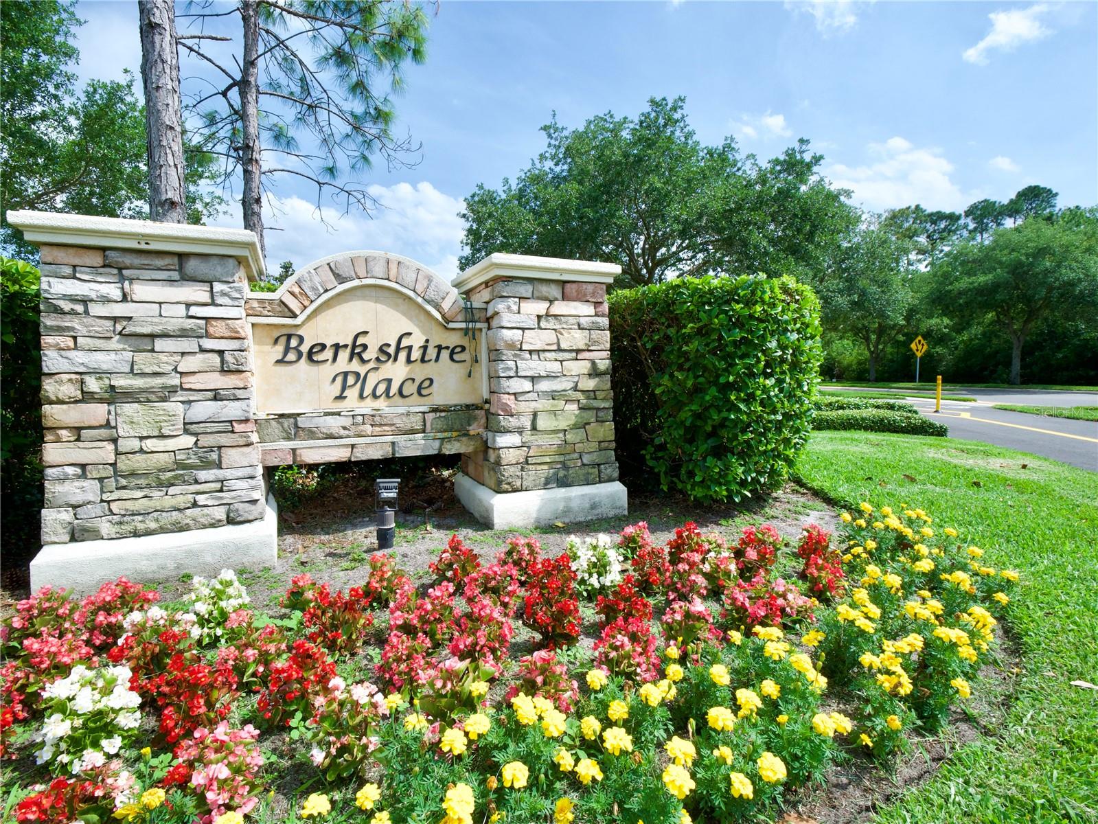 Image 3 of 24 For 12958 Vennetta Way